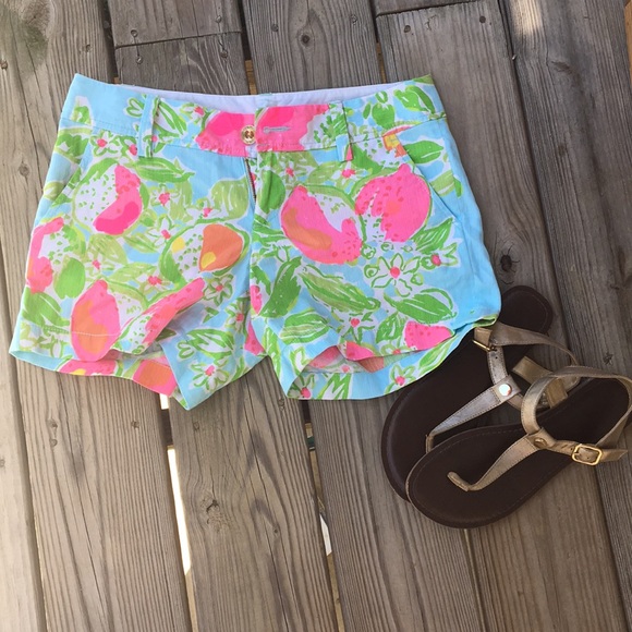 Lilly Pulitzer Callahan shorts size 0 - Picture 2 of 5